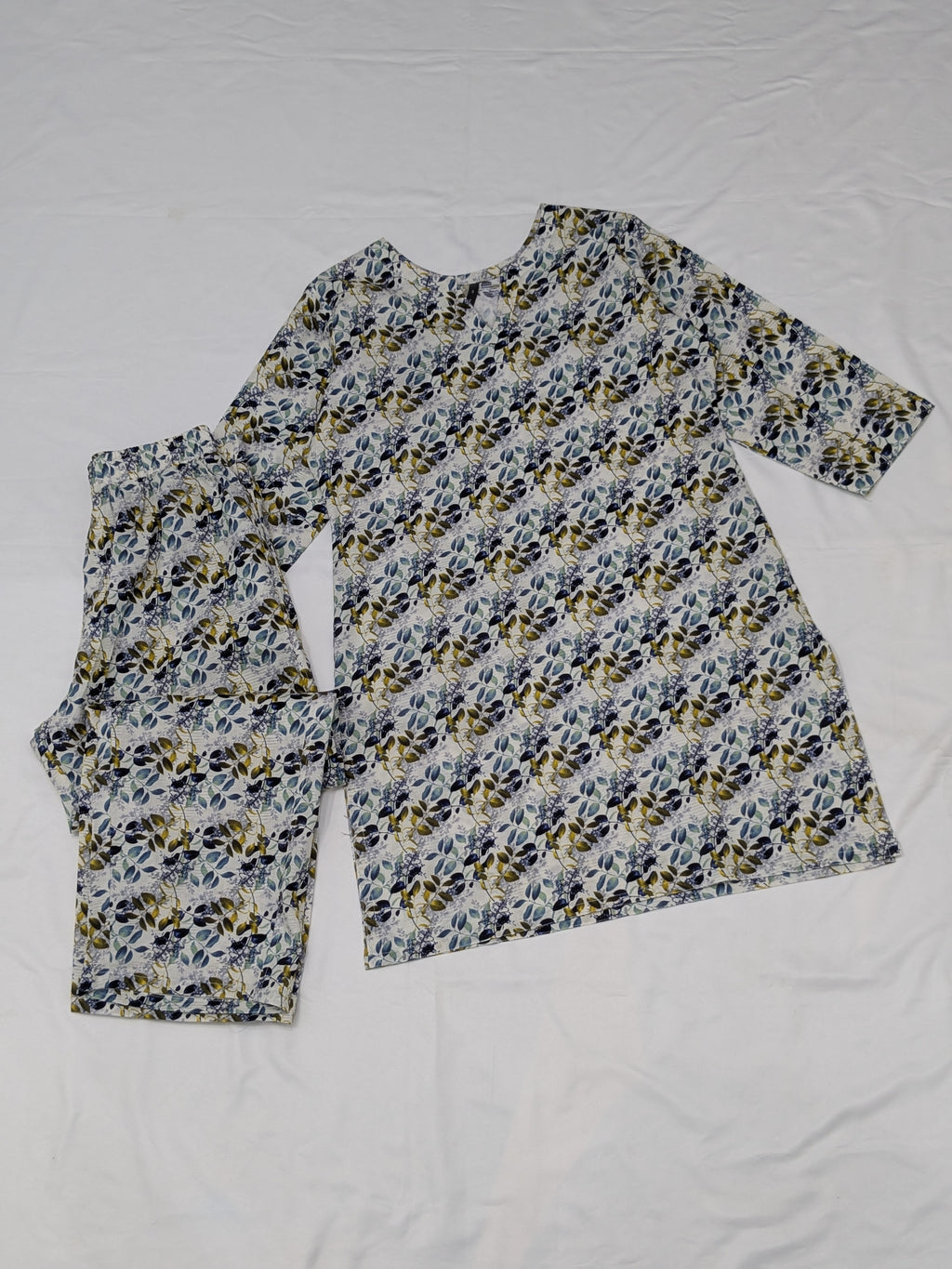 Nature-Inspired Printed Lawn 2-Piece Outfit.