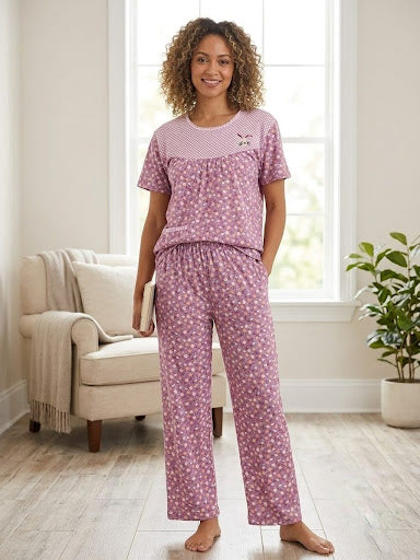 Flourish pattern Night suit